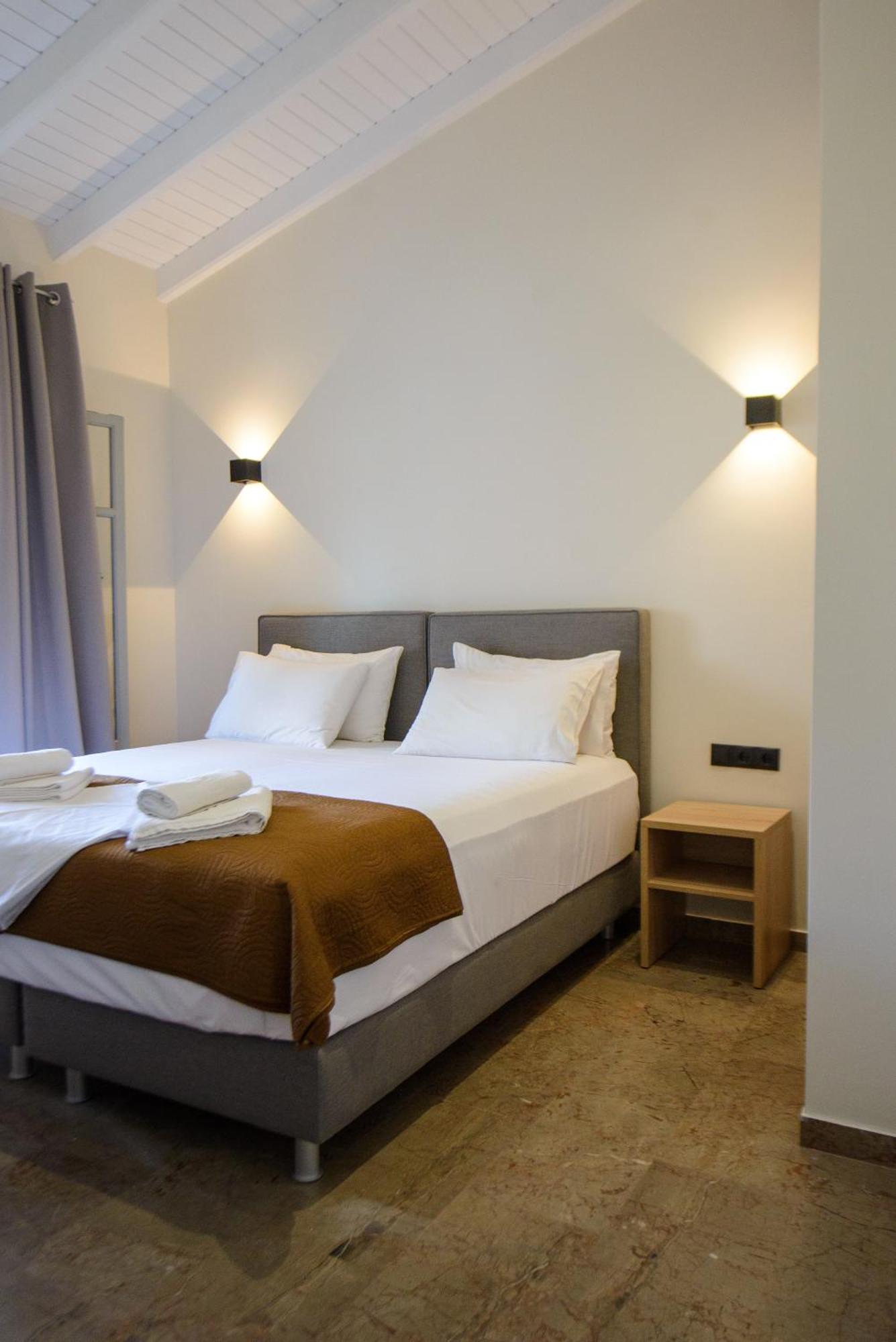 Saint Spiridon Hotel Kassiopi Exterior photo