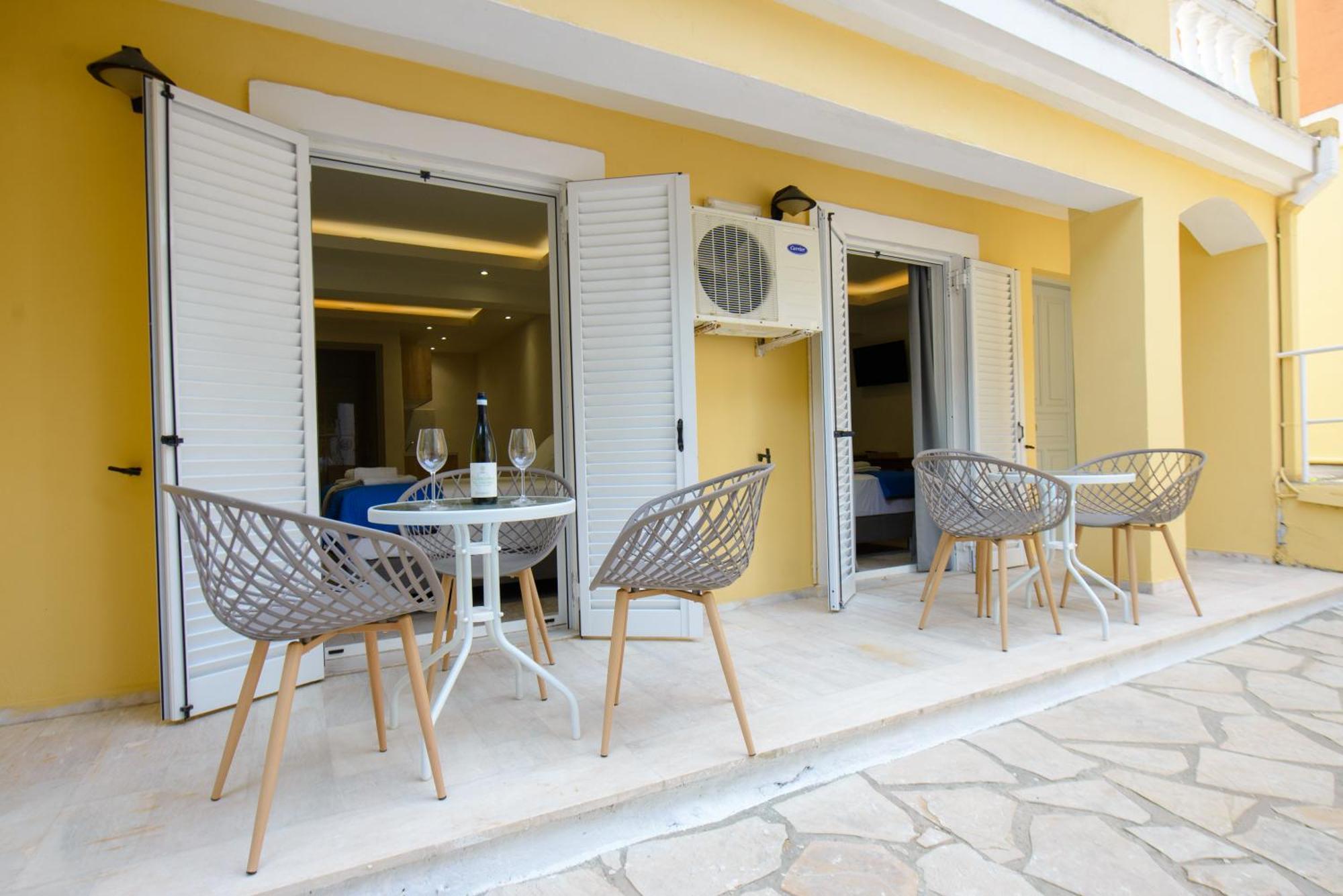 Saint Spiridon Hotel Kassiopi Exterior photo